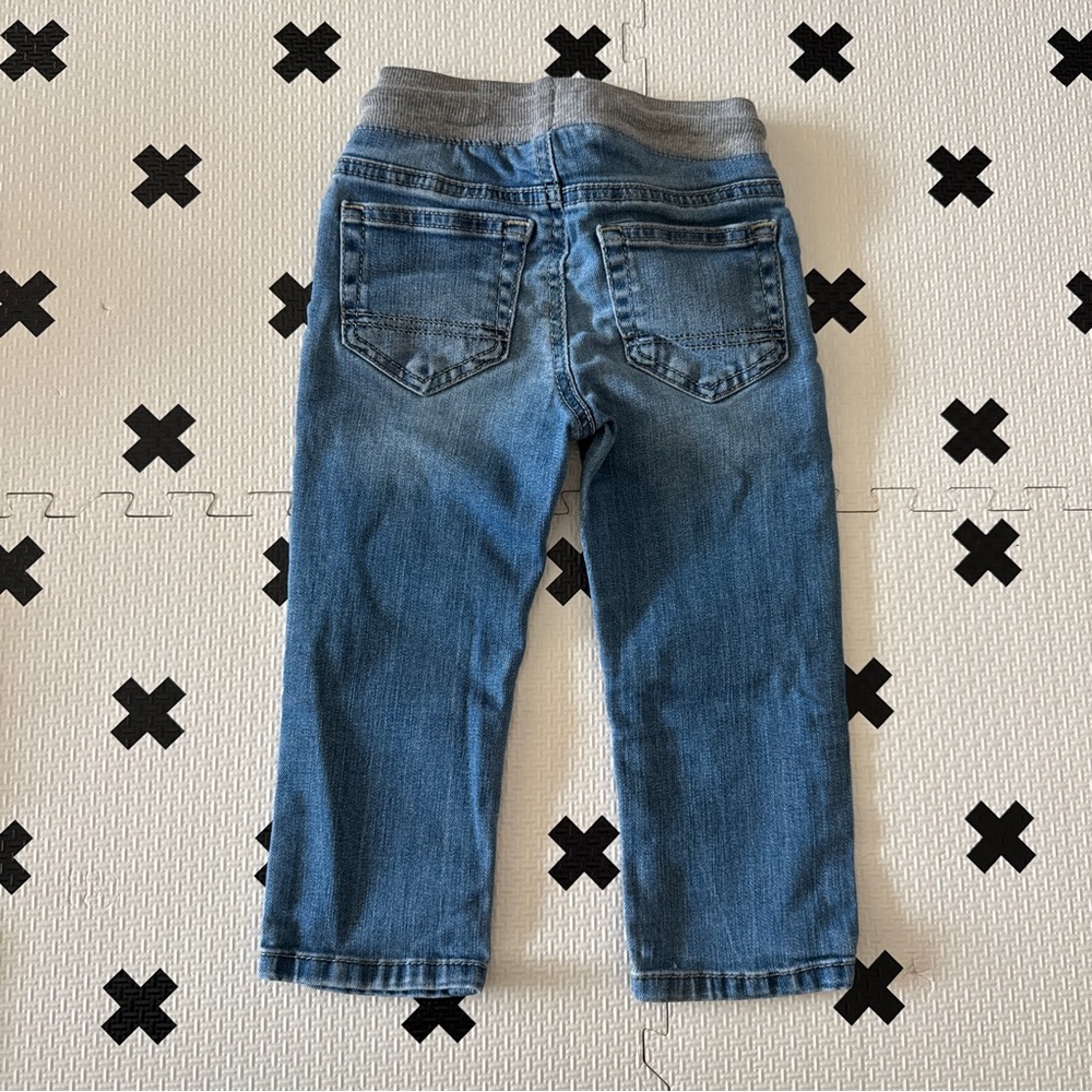 Cat & Jack light wash Pull-On straight jeans size 2T - Picture 2 of 3